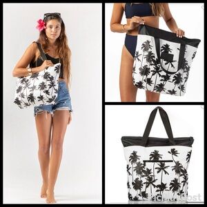 ALOHA Collection CoCo Palms Day Tripper Tote Bag (NWT)